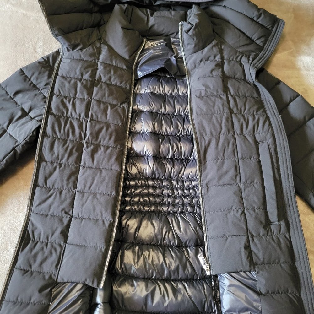 DKNY Women's Hooded Lightweight Puffer Coat - Picture 4 of 8